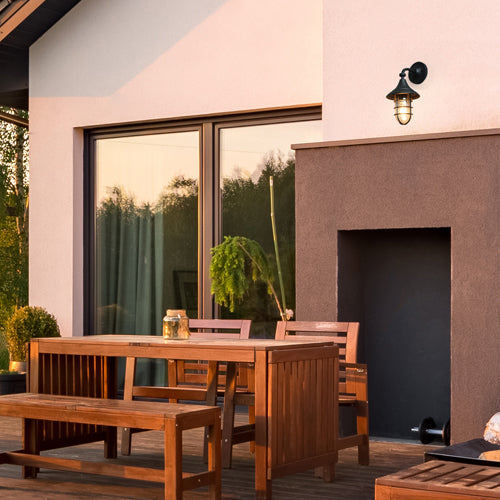 Five Essentials For Your Outdoor Entertaining Area