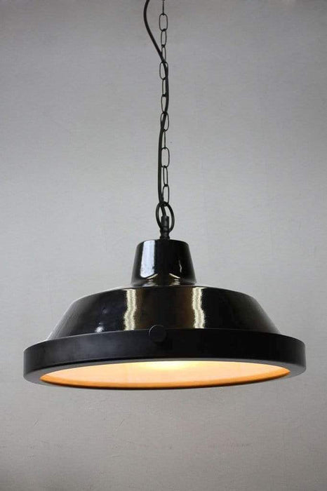 Industrial style black pendant light 