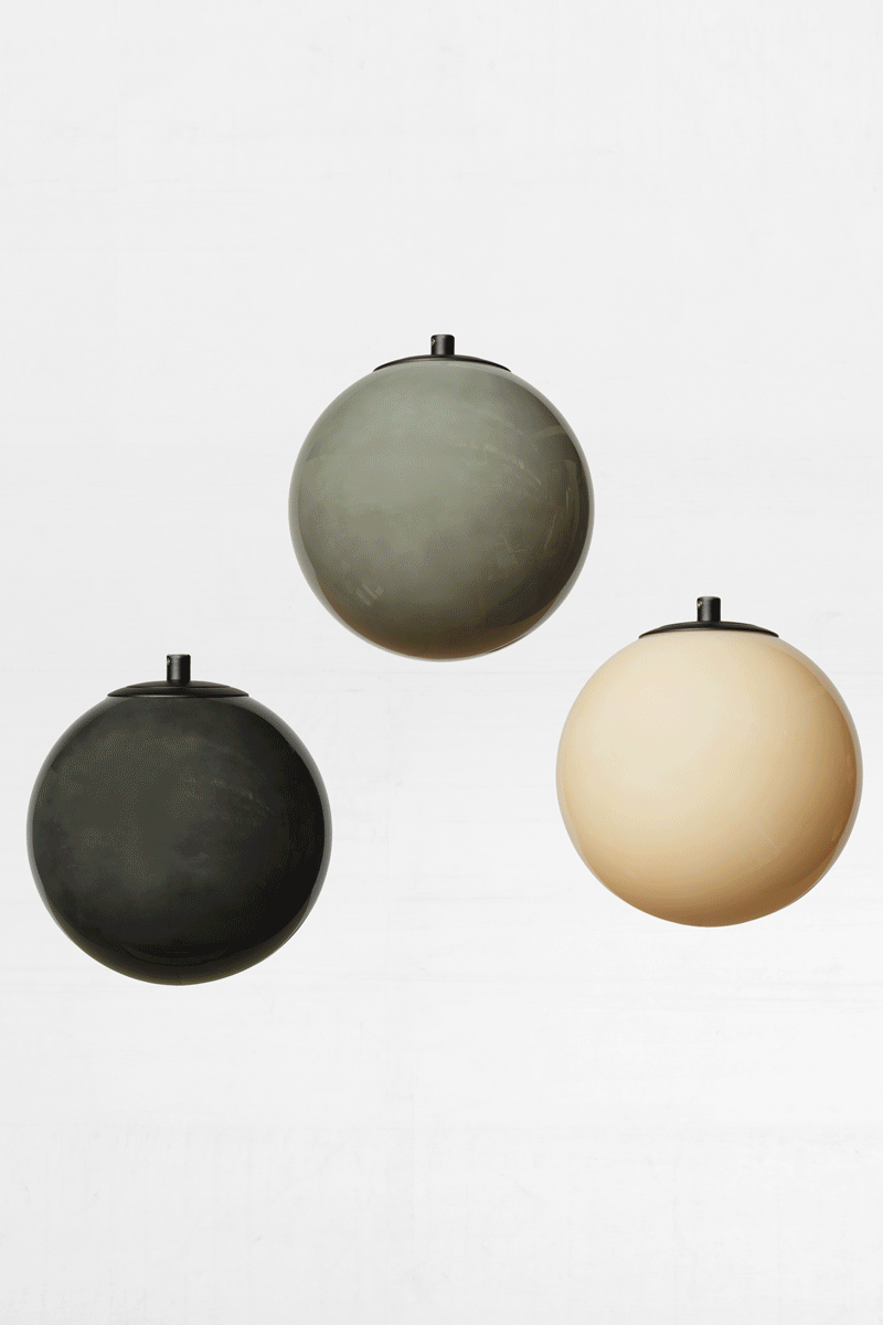 GIF of the three Boise glass ball shade finishes, showing what the colour tone difference is when illuminated and not illuminated. 