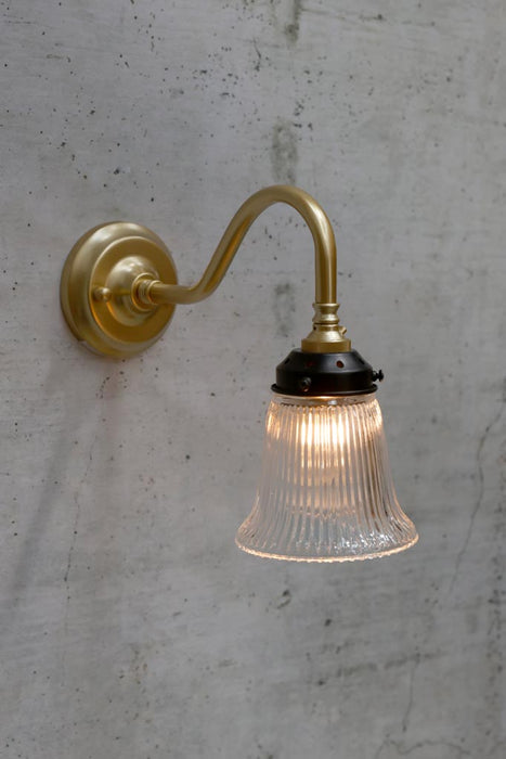 Victoria Gooseneck Wall Light with gold gooseneck arm and small frill shade