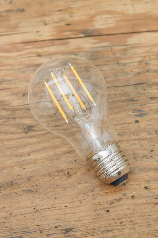 Led filament bulb 4w 2200k non dimmable, ACDC with E27 Base. 