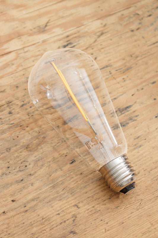 E27 Clear glass tear drop LED bulb. 