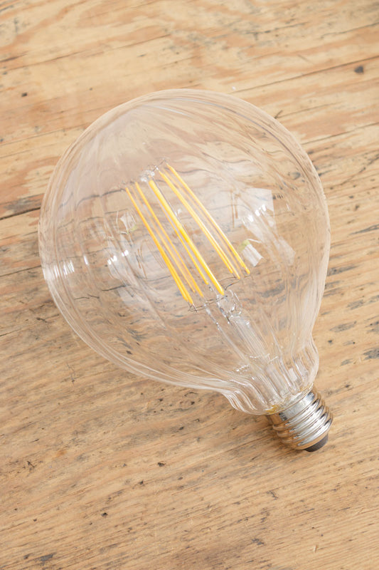 LED Filament Waterfall Light Bulb with E27 base.
