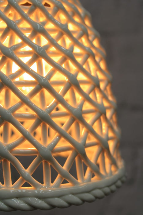 Ceramic-basket-shade detailing