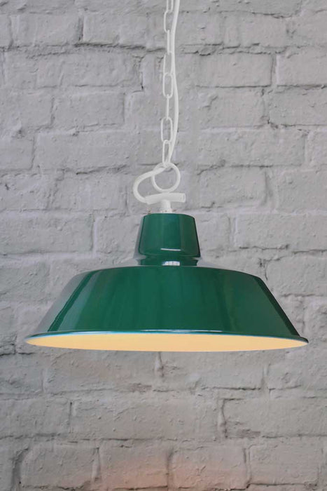 green-shade-with-white-cord and side cord