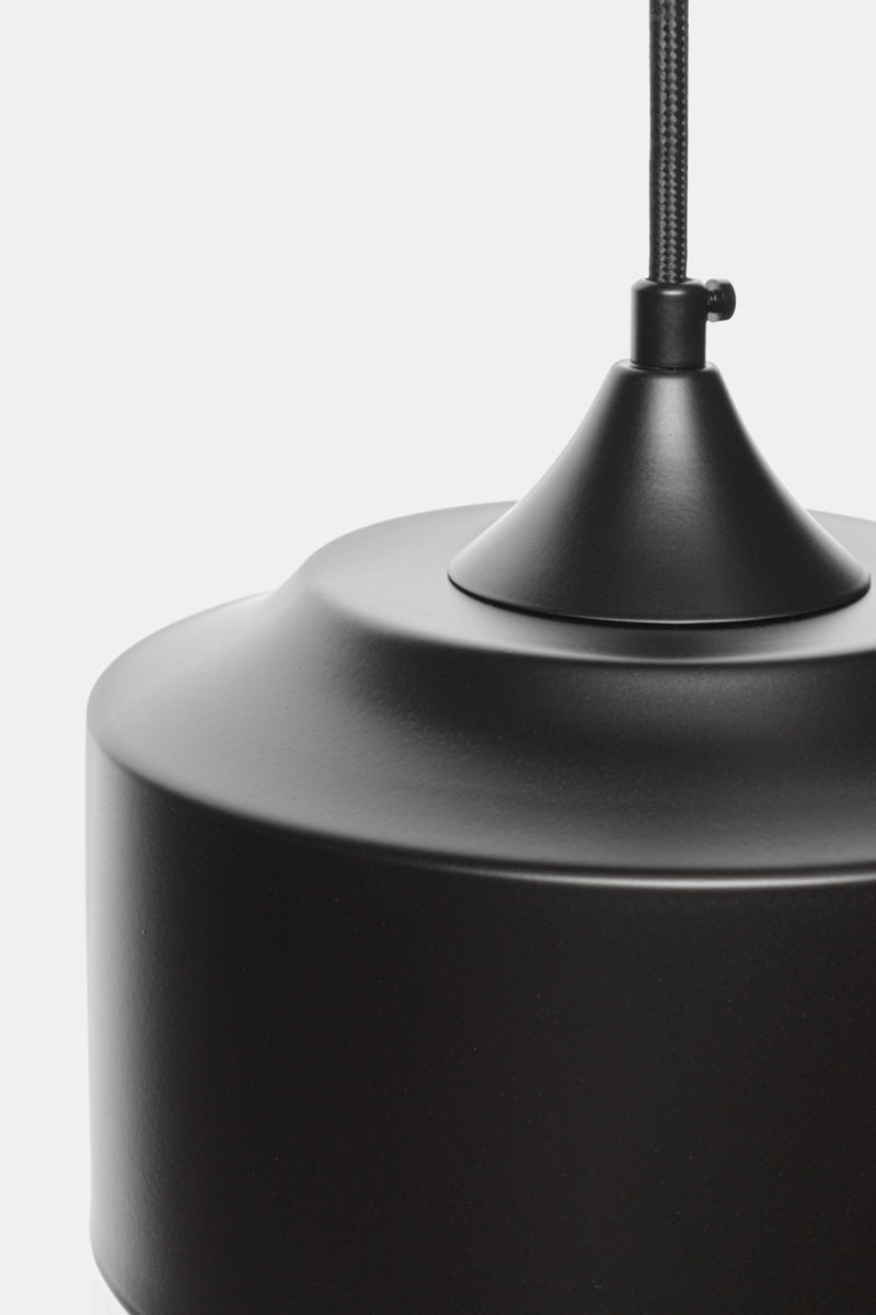 Close up of version B's metal cap detailing.  