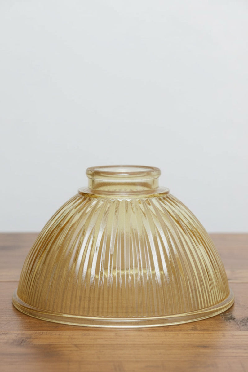 Amber glass shade with plain edge and ribbed detailing