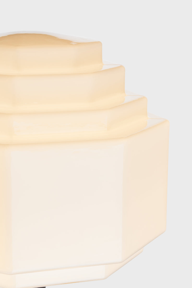 Close up oth e the opal stepped glass shade. 