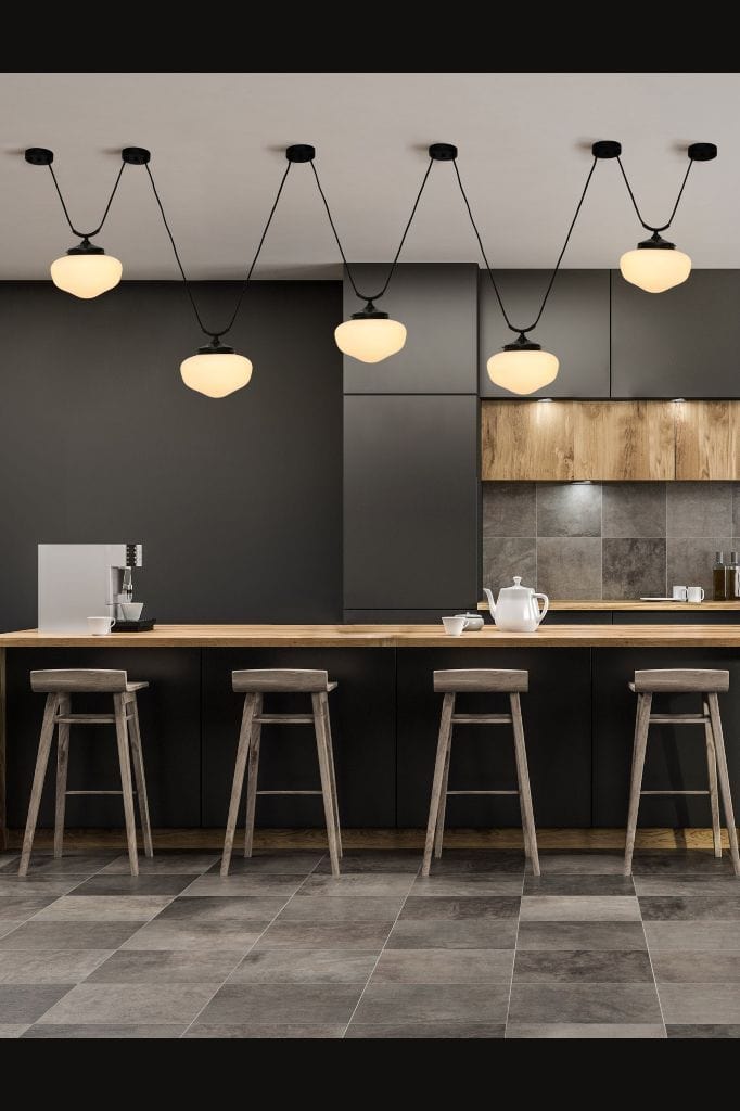 Trapeze pendant cord with shade