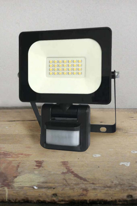 Fullen LED Floodlight with sensor