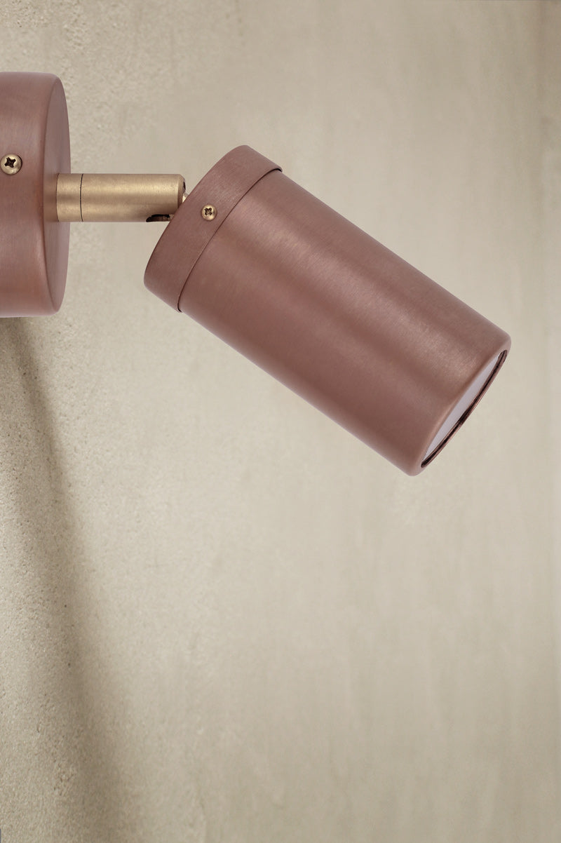 Aged brass single spot light. 