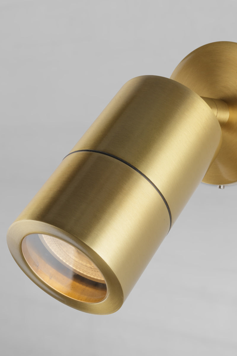Close up of the finish o the brass outdoor adjustable spot light