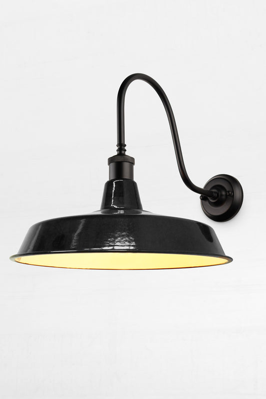 Robust_-quality-steel-shade.-Not-lightweight-aluminium-like-many-modern-day-copies.