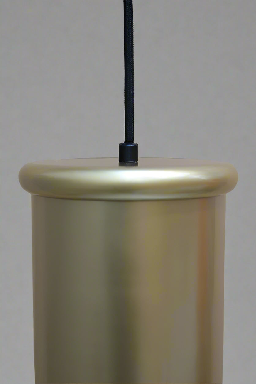 Gold cover cord detail