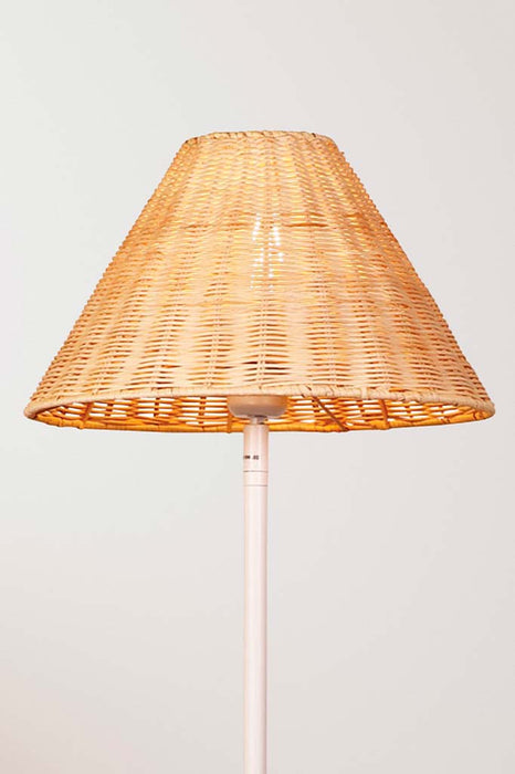 close up of the rattan shade