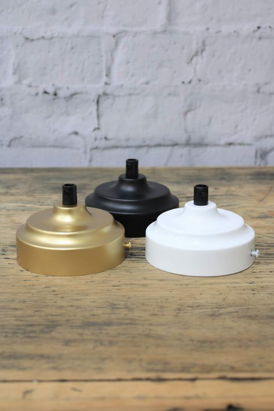 Curved ceiling rose three finishes