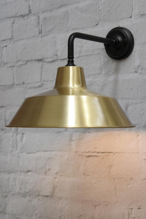 Black 90 degree with bright brass shade