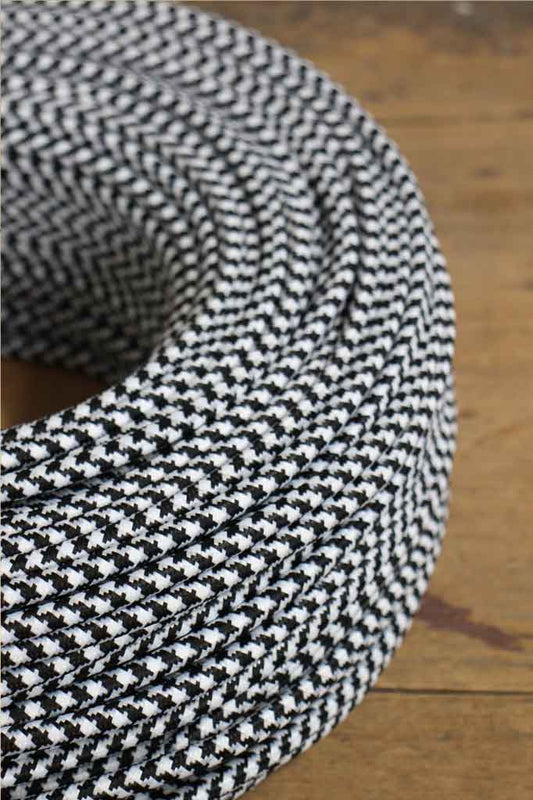 Black and White Large Zig Zag Cord