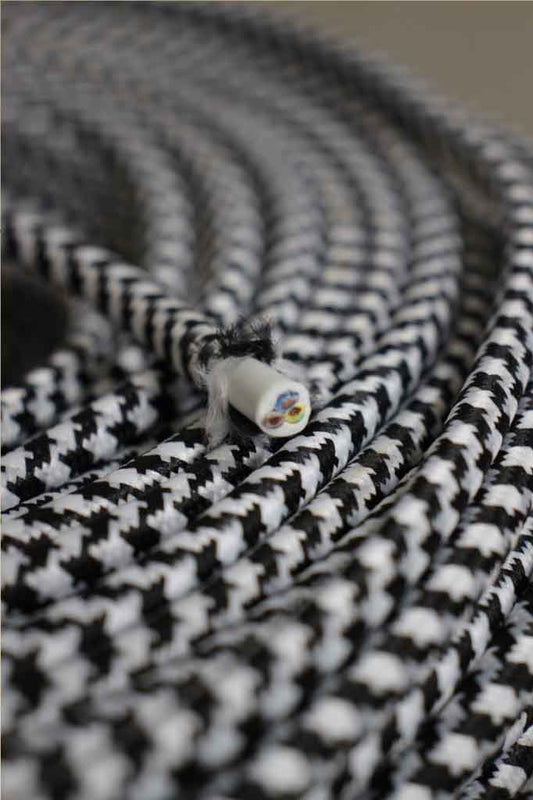 Black and White Large Zig Zag Cord