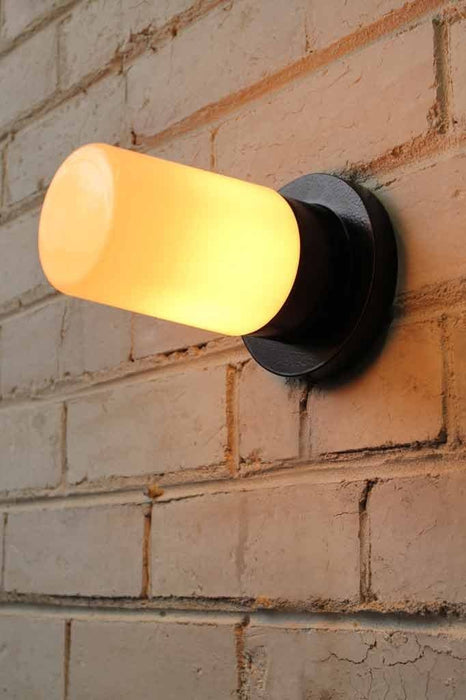 Bunker tube wall light with led tubular light bulb