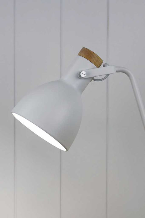 Dane desk lamp in white
