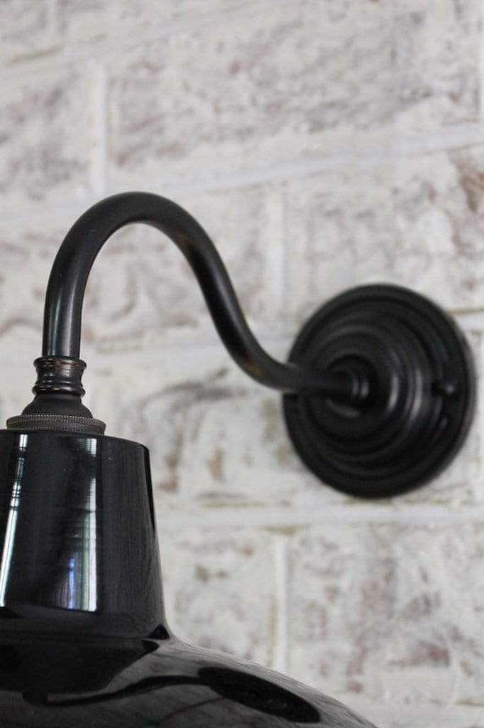 Gooseneck wall light in black