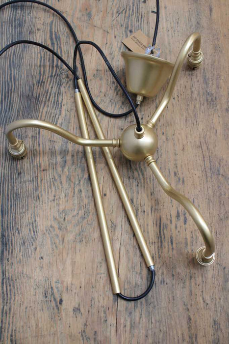Steel gooseneck chandelier in gold/brass finish