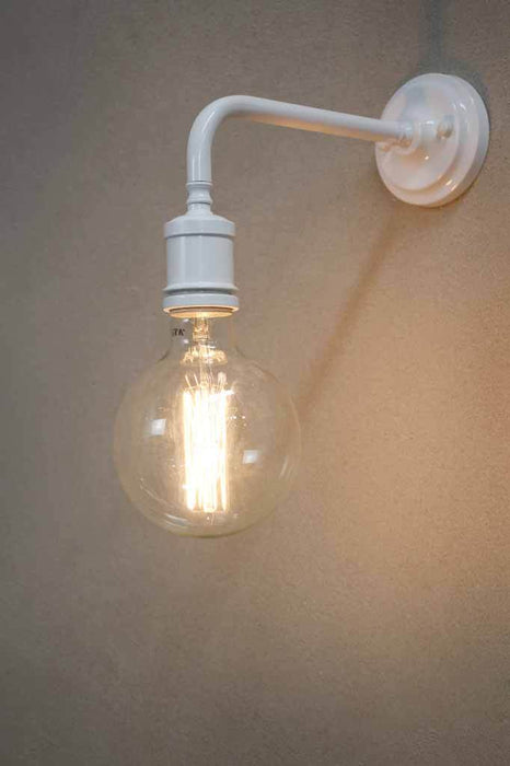 90 Degree Wall Light - E27 Lamp Holder