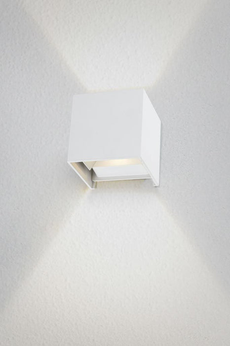 Outdoor LED wall light with white finish
