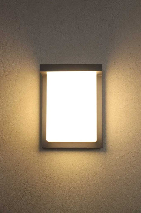 Outdoor wall light with opal shade