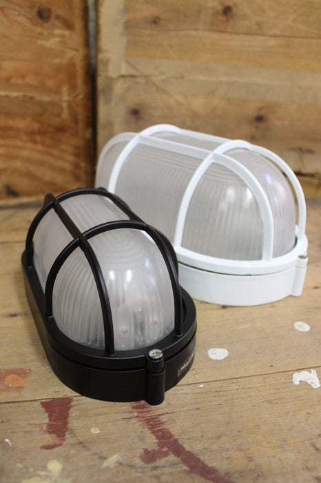 Oval cagaed bunker light in small and large