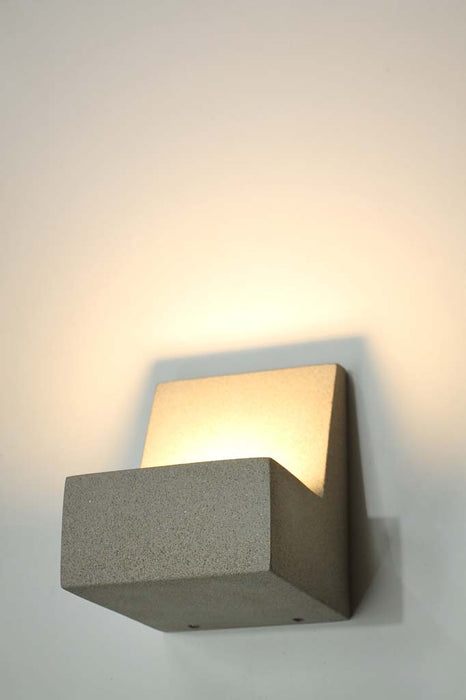 Upward mounted concrete LED wall light
