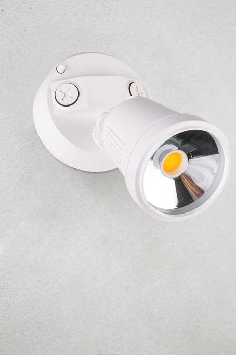 Tulse CCT LED Adjustable Sensor Floodlight in white without sensor