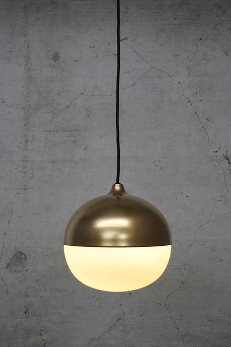 gold-and-opal-pendant-light