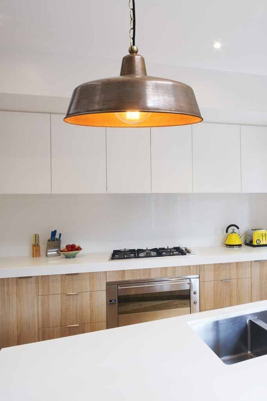 The outdoor copper pendant light is ideal for indoor and outdoor use. has an ip23 weather resistance rating.